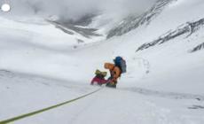 Everest, vetta conquistata piu' di 600 volte da aprile