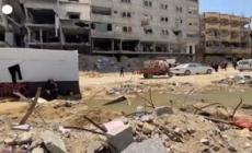 Gaza, le fogne allagano le tende degli sfollati a Khan Yunis