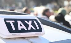 Tassista nega la corsa ad una coppia non vedente, sanzionato
