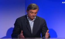Migranti, Calenda: "In Albania un teatro, e' solo slogan"