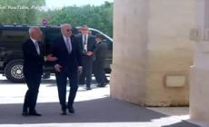 G7, Meloni scherza con Biden: "Non si lascia attendere una donna..."