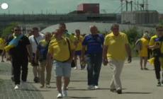 Euro 2024, i tifosi ucraini arrivano allo stadio per il match con la Romania