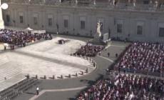 Il Papa: "Porre fine alla produzione e al traffico di droghe"