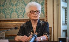 Liliana Segre: "Dovrò essere cacciata ancora dal mio Paese?". Donzelli (FdI): "Ascolteremo il monito della senatrice a vita"