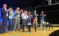 Festa Anpi a Bologna: Schlein, Fratoianni, Bonelli e Magi cantano "Bella Ciao" sul palco