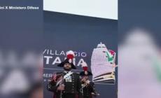 La Vespucci a Los Angeles, la Fanfara dei carabinieri suona l'Inno