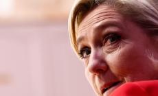 I giornali  belgi: "Le Pen prima ma senza maggioranza assoluta". Ma altri danno la gauche in testa