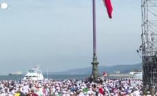 Papa Francesco a Trieste: "Il consumismo e' come un cancro"