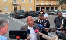 Procuratore: "Bozzoli era nascosto nel cassettone del letto con 50 mila euro"
