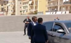 Meloni a Bagnoli, la premier "ritrova" De Luca