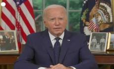 Biden: "L'attentato a Trump ci impone un passo indietro"