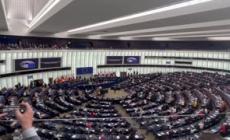 Ue, von der Leyen rieletta presidente della Commissione con 401 voti