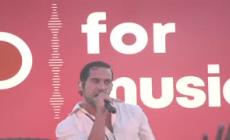 Glo for music, a Fregene il concerto a sorpresa di Mahmood