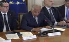 Piantedosi: "Rimpatri di migranti irregolari aumentati del 20%"