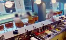 Milano, rubano borsa a una turista: bloccati dalla polizia
