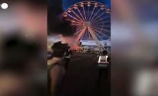 Ruota panoramica prende fuoco a Lipsia: 23 feriti - Il video
