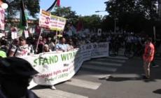 Chicago, protesta pro-Palestina presso la sede della convention dem