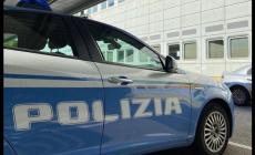 Tenta di strangolare il figlio 16enne: arrestato 46enne a Imola