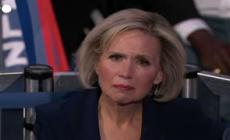 Convention dem, il discorso di Walz coinvolge tutta la sua famiglia