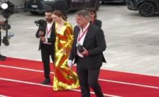 Mostra di Venezia: il red carpet di Julianne Moore, Tilda Swinton e Pedro Almodovar