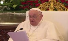Papa in Indonesia: "Contrastare l'estremismo e l'intolleranza"