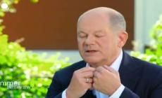 Scholz: "Necessario intensificare gli sforzi diplomatici per la pace in Ucraina"
