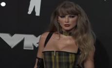 Mtv Video Music Awards: Swift, Perry e Lauper sul red carpet