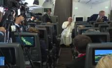 Il Papa: "Vorrei visitare la Cina, che rispetto e ammiro"