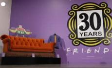 30 anni di "Friends", gli abiti del set vanno all'asta a Los Angeles