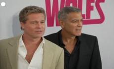 Clooney e Pitt incantano Los Angeles sul red carpet di "Wolfs"