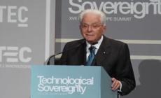 Mattarella: "La transizione digitale e' una sfida epocale"