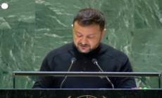 Zelensky: "Mosca punta a lasciarci al buio e al freddo per l'inverno"