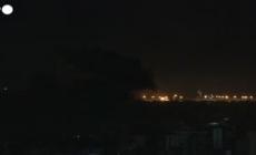 Libano, colonna di fumo si alza nel sud di Beirut dopo l'attacco dell'Idf