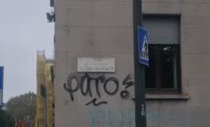 Milano, uomo trovato morto in strada: colpito da diverse coltellate