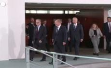 Biden, Starmer, Macron e Scholz in cancelleria a Berlino per una riunione a quattro