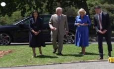 Sydney, Re Carlo e Camilla partecipano a un barbecue australiano