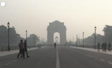 New Delhi, la Porta dell'India inghiottita dallo smog