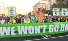 Usa 2024, migliaia di manifestanti pro-choice sfilano a Washington contro Trump