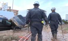 Valencia, la ricerca di dispersi e vittime tra le carcasse delle auto