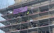 4 novembre, Torino: blitz di Extinction Rebellion prima della cerimonia