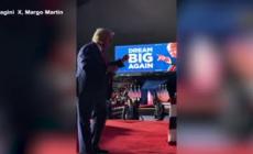 Usa2024, Trump fa la "victory dance" alla fine dell'ultimo comizio