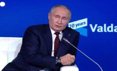 Sochi, Putin parlando di Trump lo definisce un "uomo coraggioso"