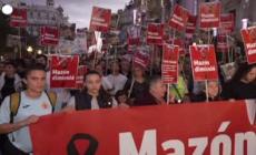 Migliaia in piazza, scoppia la rabbia di Valencia