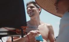 Con "Refresh and Reveal" il calendario Pirelli torna al nudo