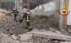 Esplosione in un capannone nel Napoletano, tre morti