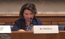 Roccella: "Uomini, non abbiate paura della liberta' femminile, arricchisce tutti"