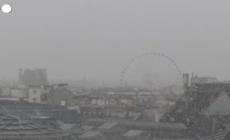 Il nord della Francia sotto la neve: Parigi, Bretagna e Normandia imbiancate