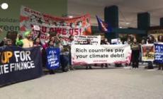 Cop29, le proteste ambientaliste nell'ultimo giorno della Conferenza