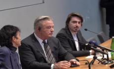 Alec Baldwin: "Oggi sta al cinema informare gli americani"