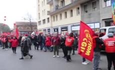 Sciopero generale, a Bologna migliaia al corteo di Cgil e Uil